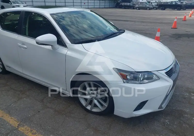 2015 Lexus CT200 фото