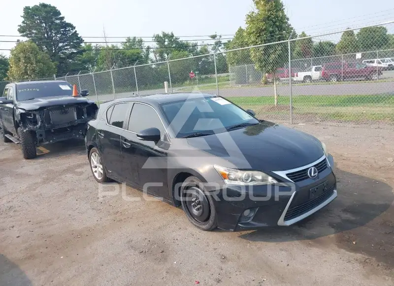 2015 Lexus CT200 photo