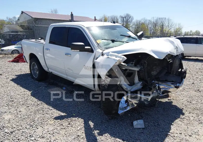 2015 RAM 1500 photo