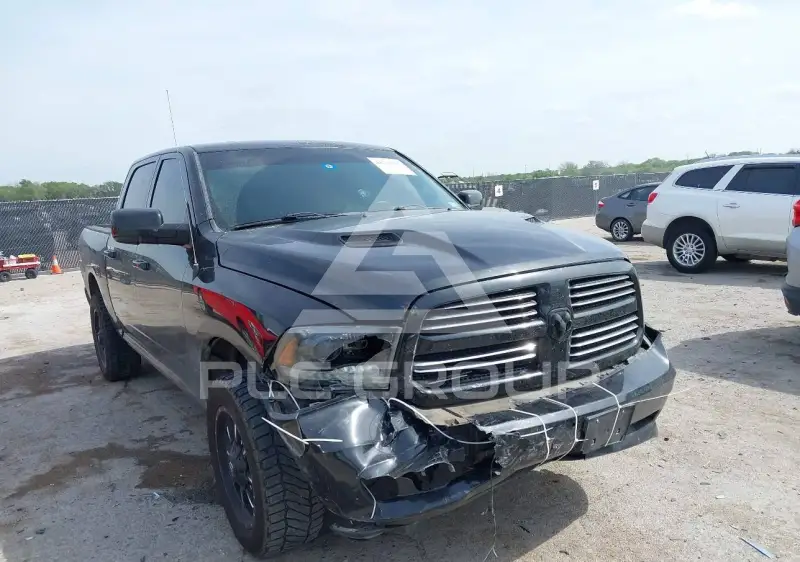 2015 RAM 1500 фото