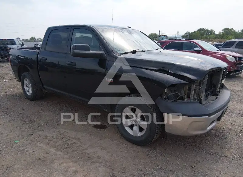 2015 RAM 1500 photo