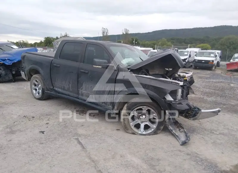 2015 RAM 1500 photo
