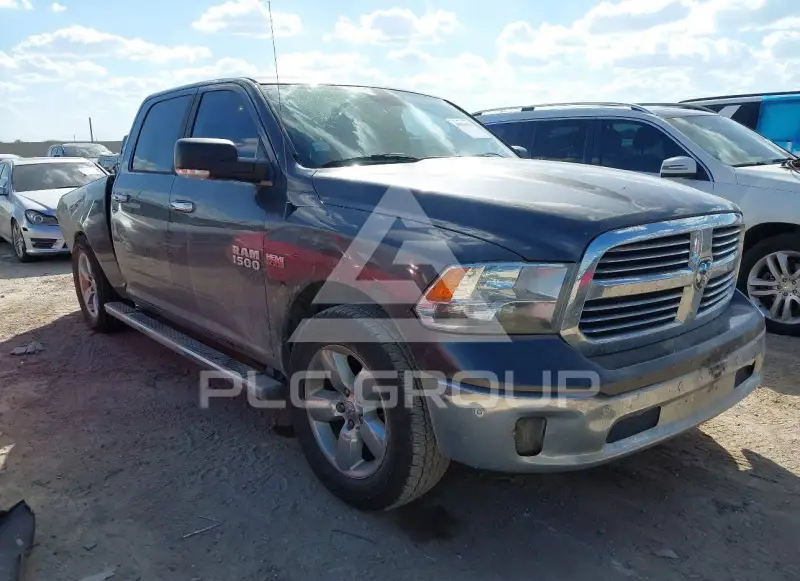 2015 RAM 1500 photo