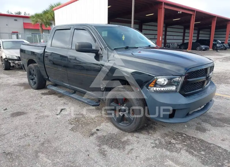 2015 RAM 1500 photo
