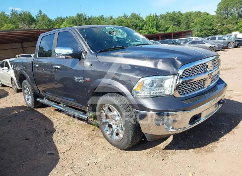 2015 RAM 1500 photo