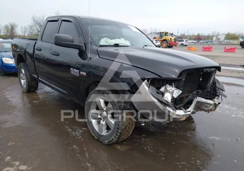 2015 RAM 1500 фото