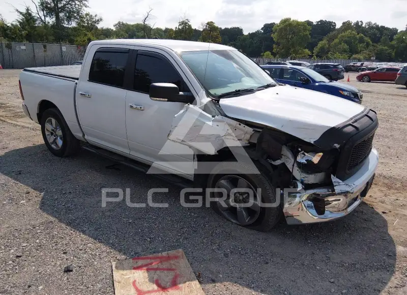 2015 RAM 1500 photo
