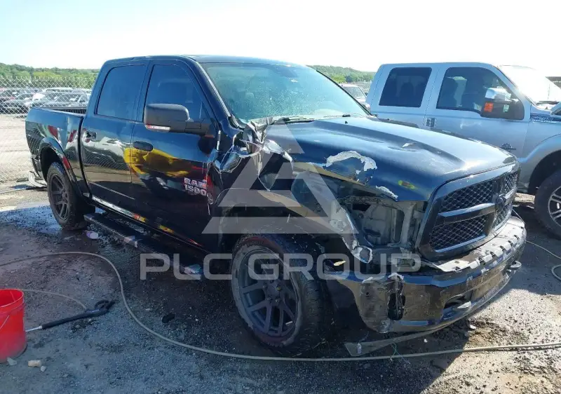 2015 RAM 1500 фото