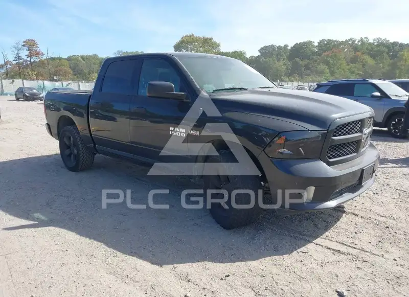 2015 RAM 1500 photo