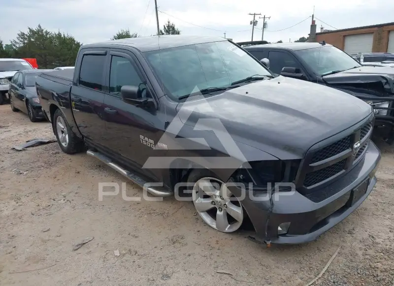 2015 RAM 1500 photo