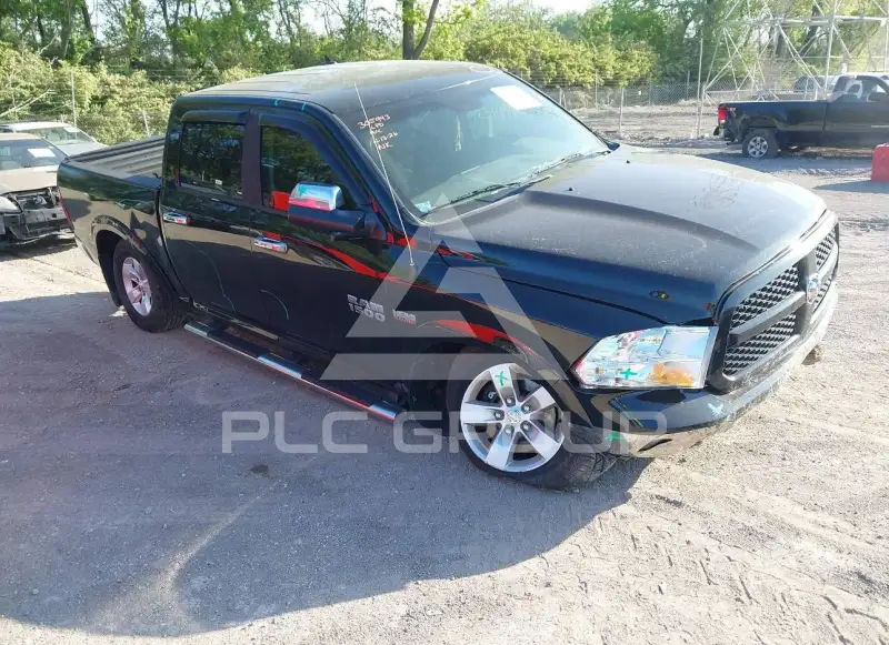 2015 RAM 1500 photo