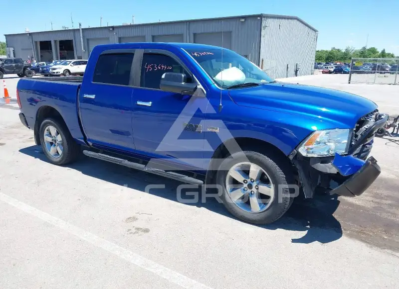 2015 RAM 1500 фото