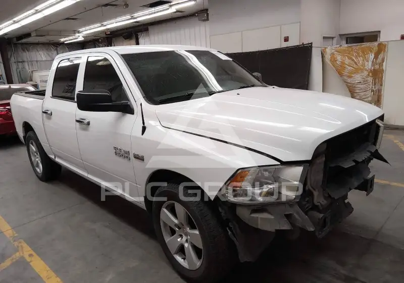 2015 RAM 1500 фото