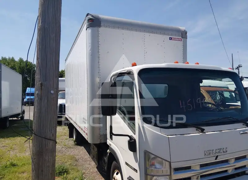 2015 Isuzu NPR photo