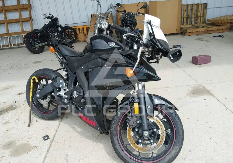 2015 Yamaha YZFR3 фото