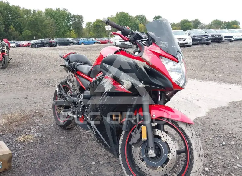 2015 Yamaha FZ6 фото