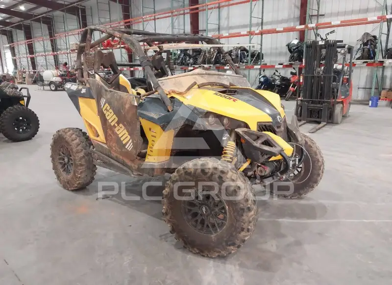 2015 Can-AM MAVERICK фото