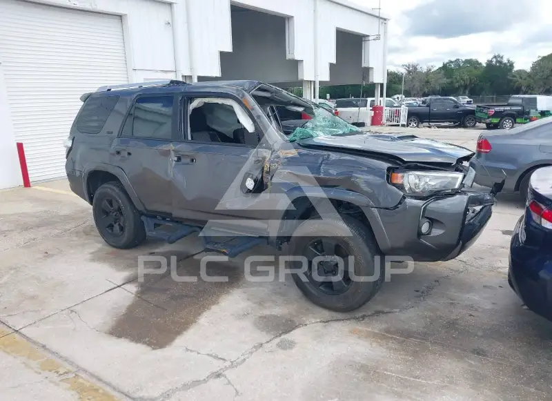 2015 Toyota 4 RUNNER photo