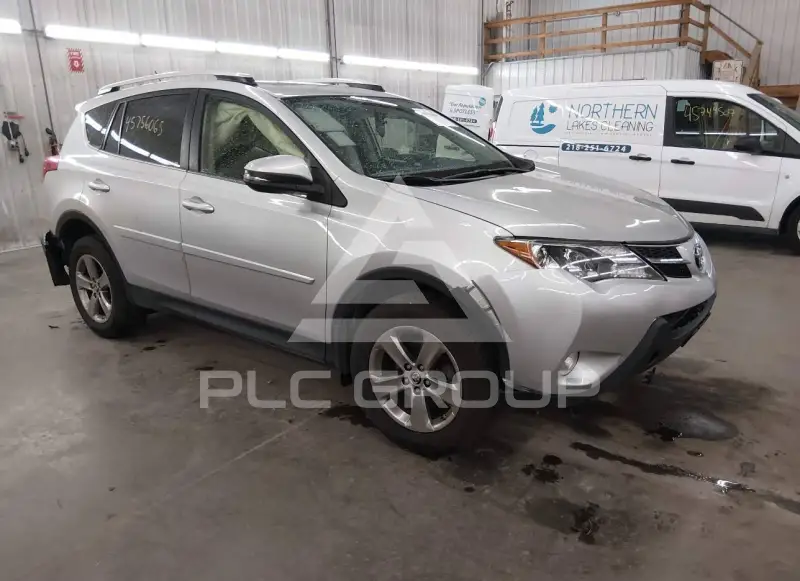 2015 Toyota RAV4 photo