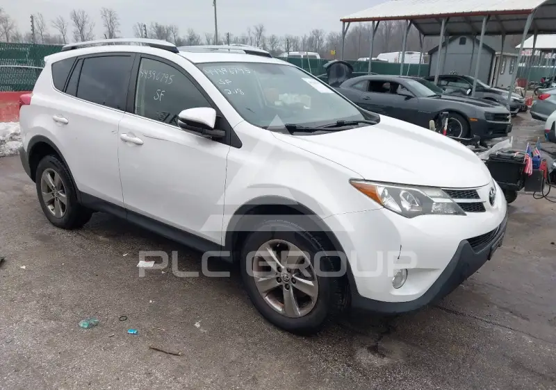 2015 Toyota RAV4 photo