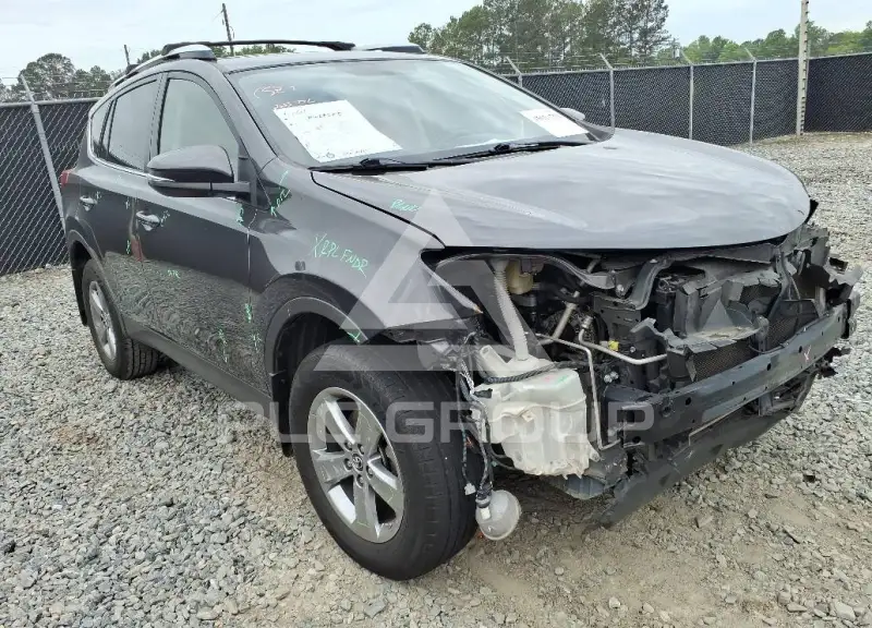 2015 Toyota RAV4 фото