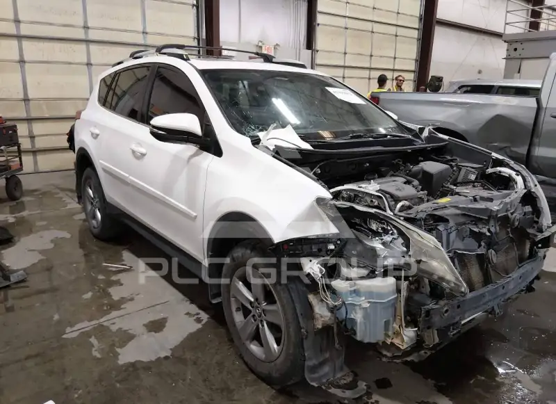 2015 Toyota RAV4 фото
