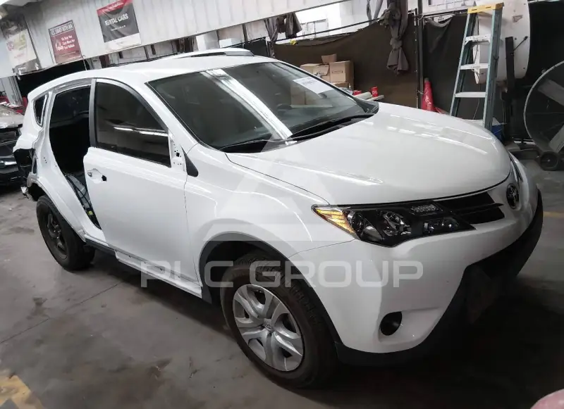 2015 Toyota RAV4 photo