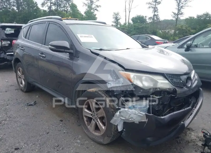 2015 Toyota RAV4 фото