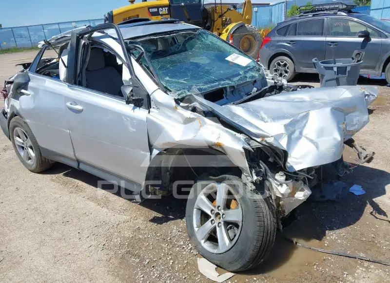 2015 Toyota RAV4 фото