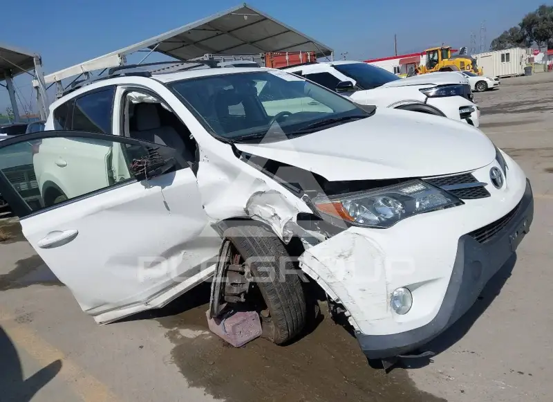 2015 Toyota RAV4 фото