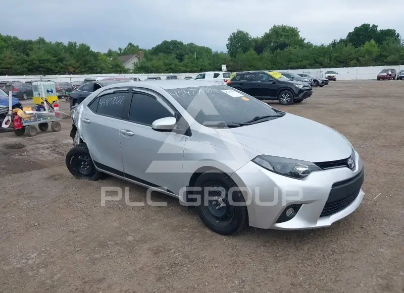 2015 Toyota COROLLA фото
