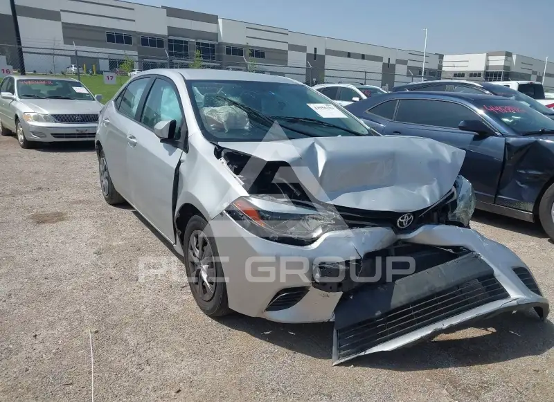 2015 Toyota COROLLA фото