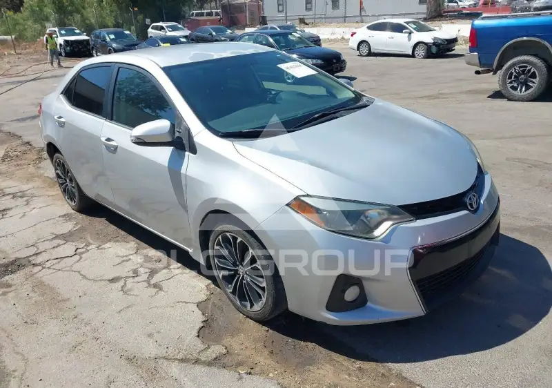 2015 Toyota COROLLA фото