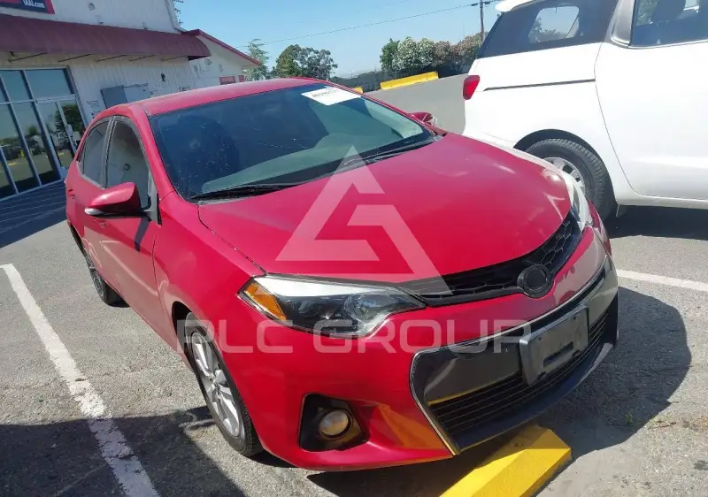 2015 Toyota COROLLA фото