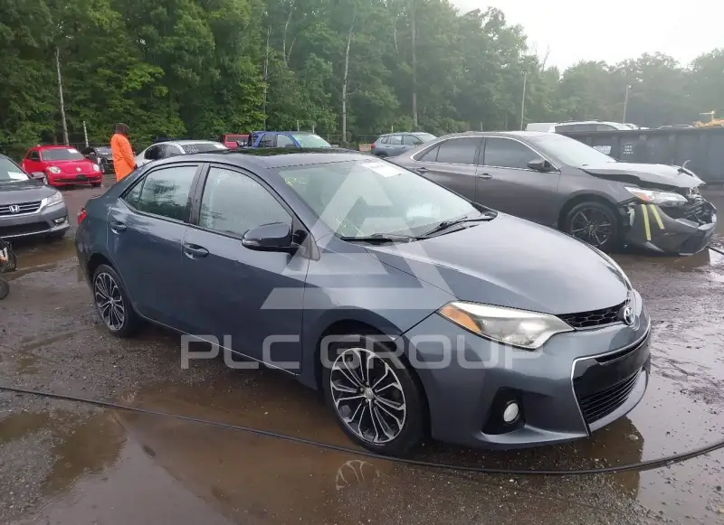 2015 Toyota COROLLA фото