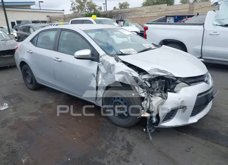 2015 Toyota COROLLA фото