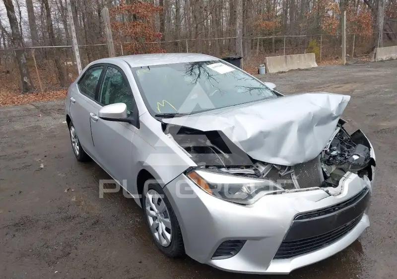 2015 Toyota COROLLA фото