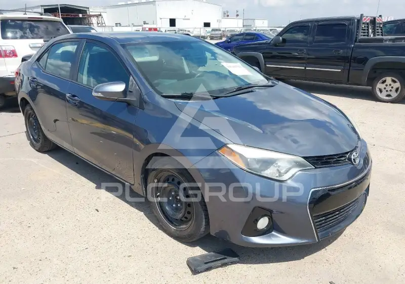2015 Toyota COROLLA фото