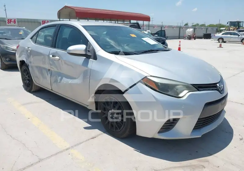 2015 Toyota COROLLA фото