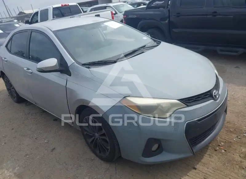 2015 Toyota COROLLA фото