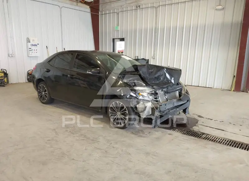 2015 Toyota COROLLA фото