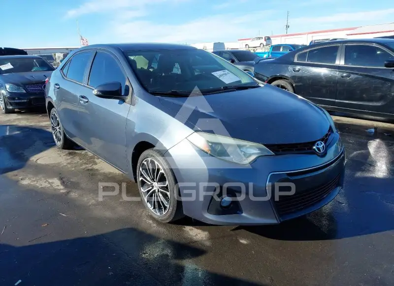 2015 Toyota COROLLA фото