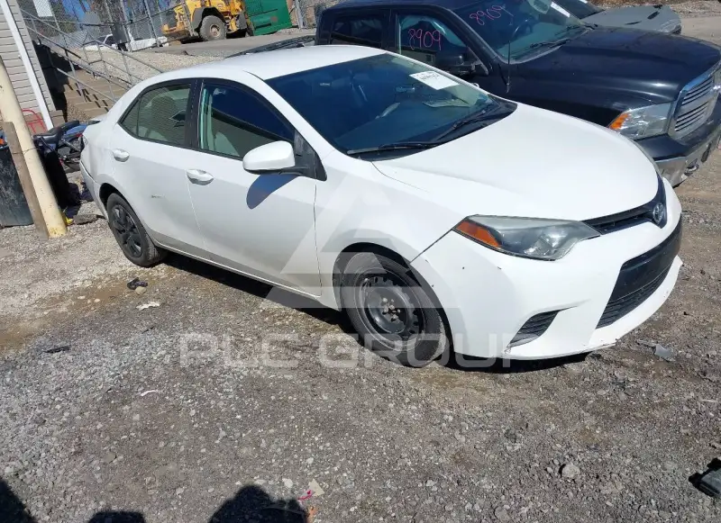 2015 Toyota COROLLA фото
