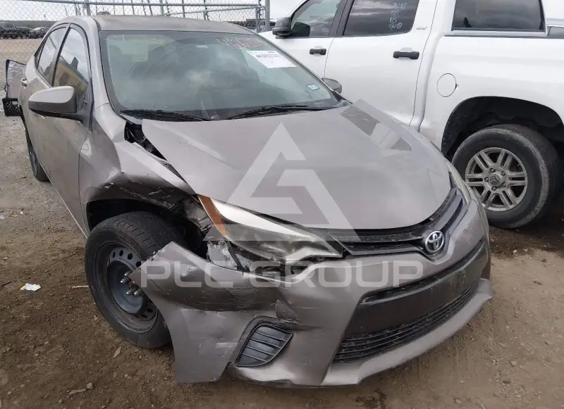 2015 Toyota COROLLA фото