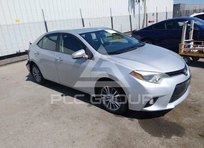 2015 Toyota COROLLA фото