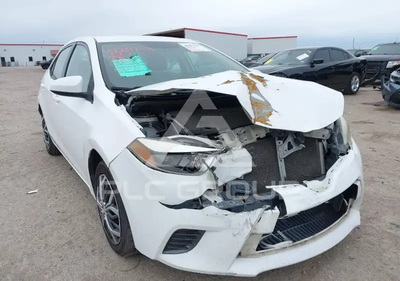 2015 Toyota COROLLA фото