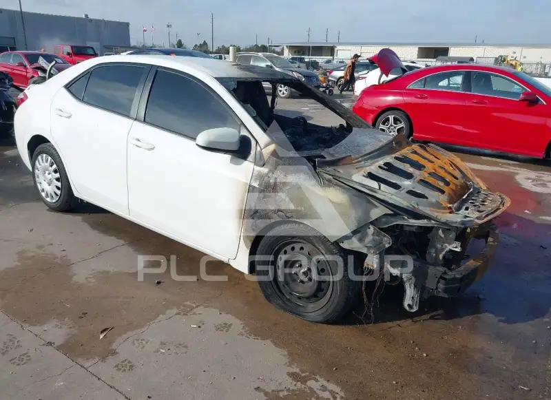 2015 Toyota COROLLA фото