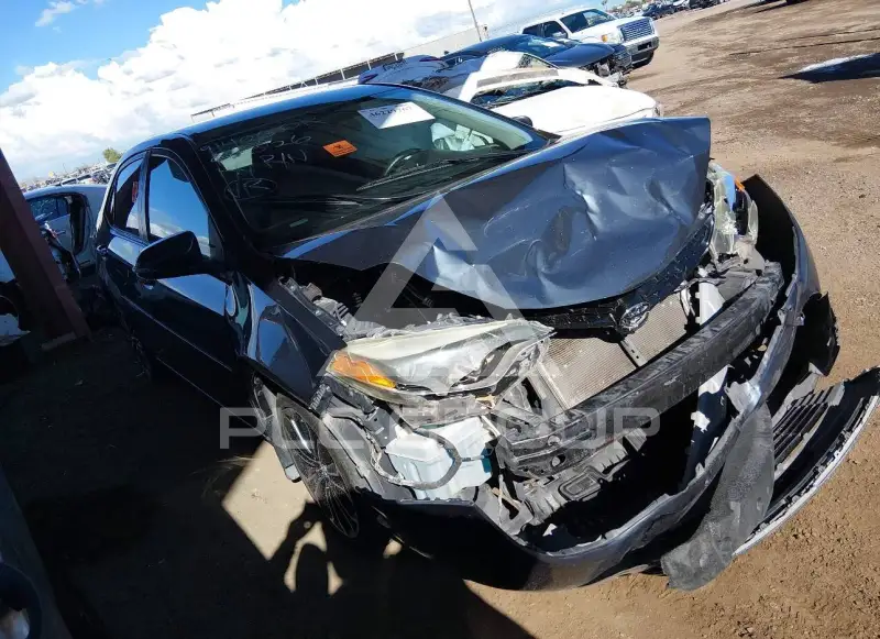 2015 Toyota COROLLA фото
