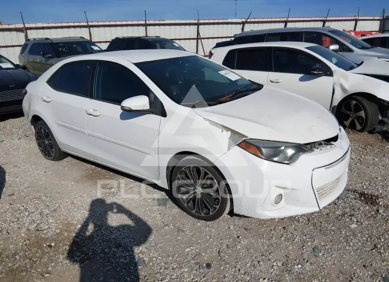 2015 Toyota COROLLA фото