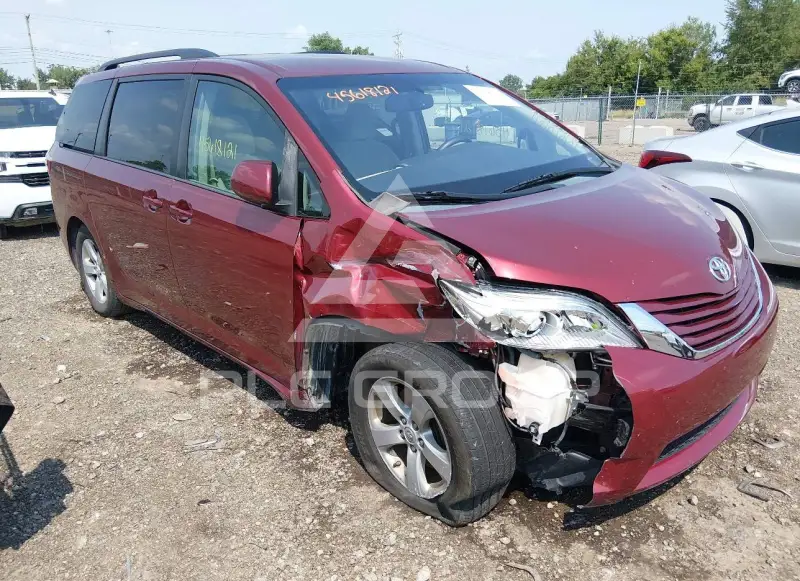 2015 Toyota SIENNA photo